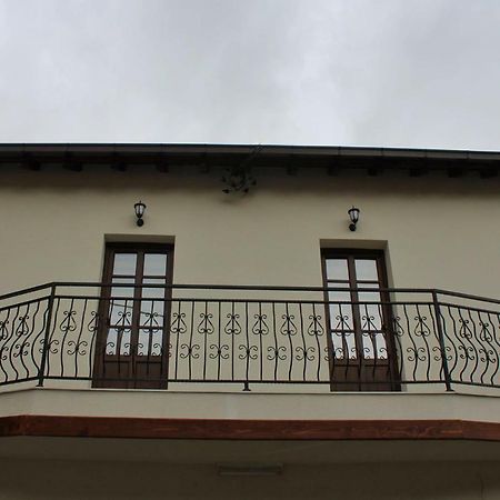 Bridge Apartment Kratovo Luaran gambar